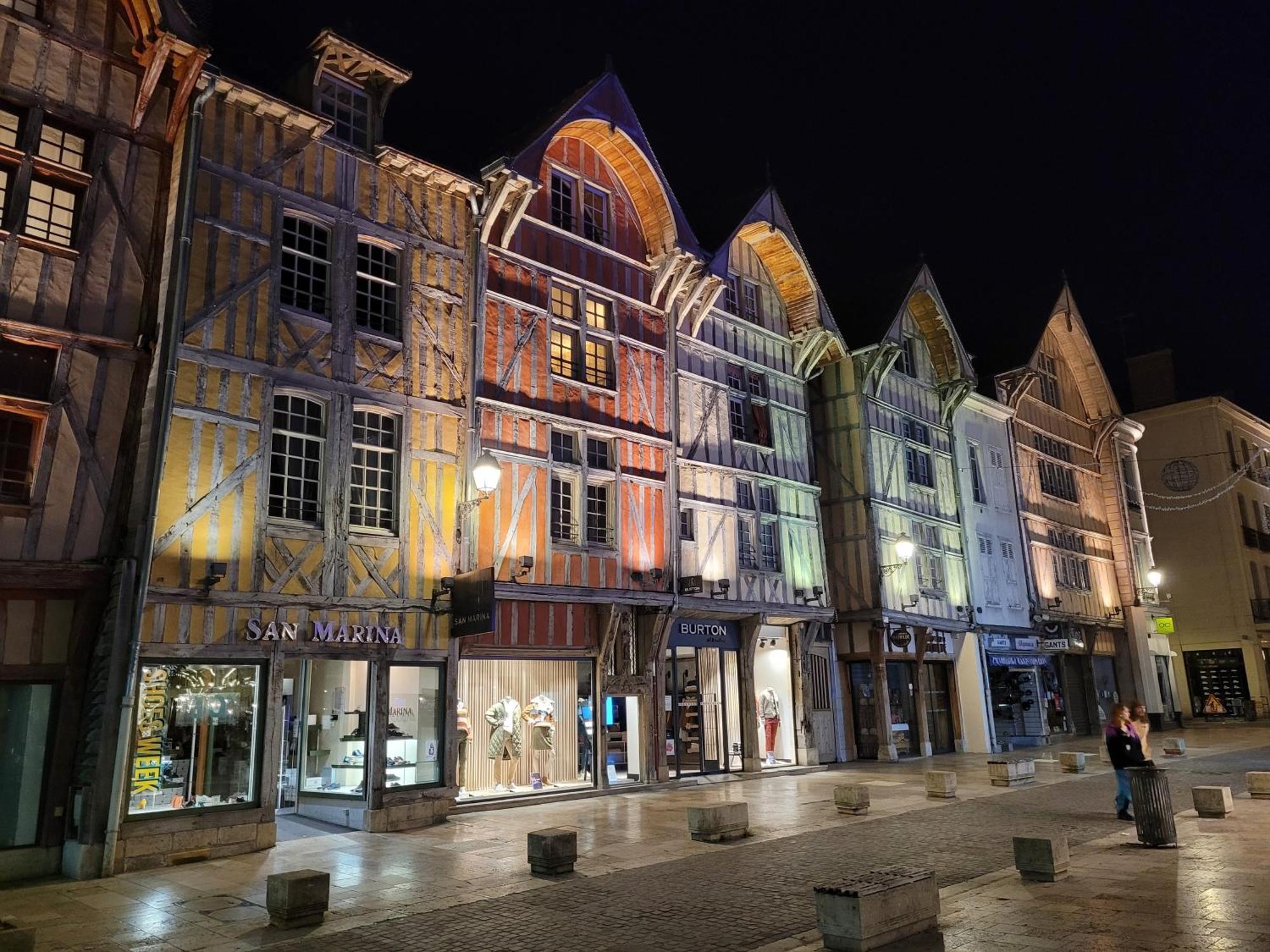 Le Petit Bouchon De Troyes Classe 3 Etoiles エクステリア 写真
